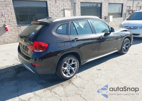 2015 BMW X1 Sdrive28I из США, поврежденный, VIN WBAVM1C5XFVZ93989